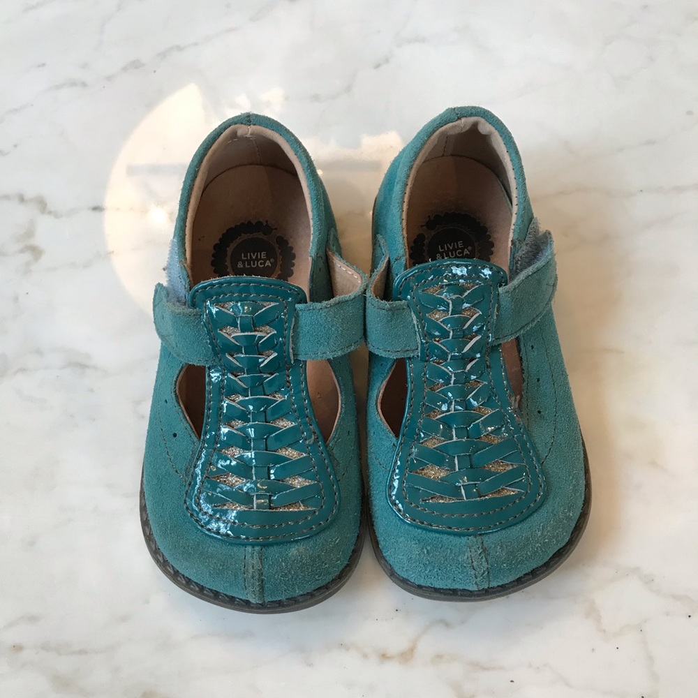 Livie and Luca Toi Toi